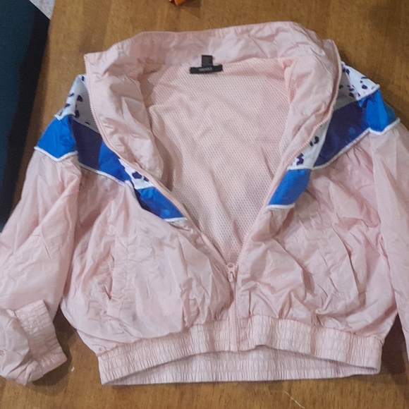 Wind breaker - Picture 4 of 4